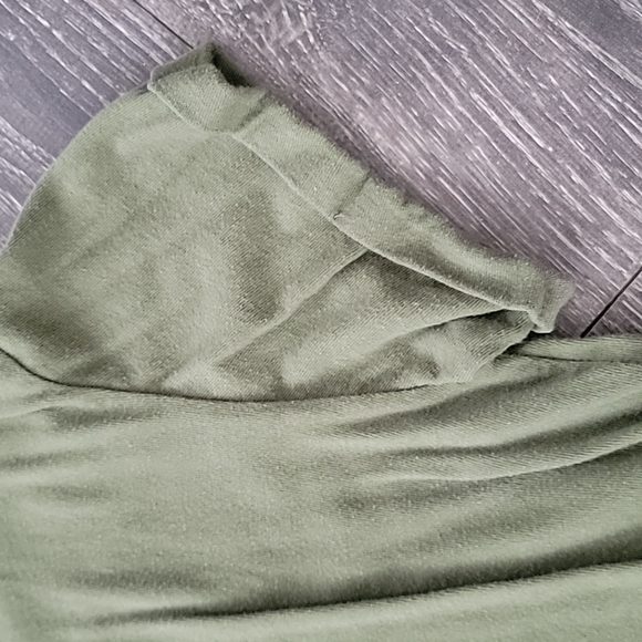 Dress - Picture 3 of 5